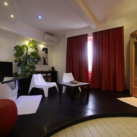 Hotel Paradise Airport Forli Exterior photo