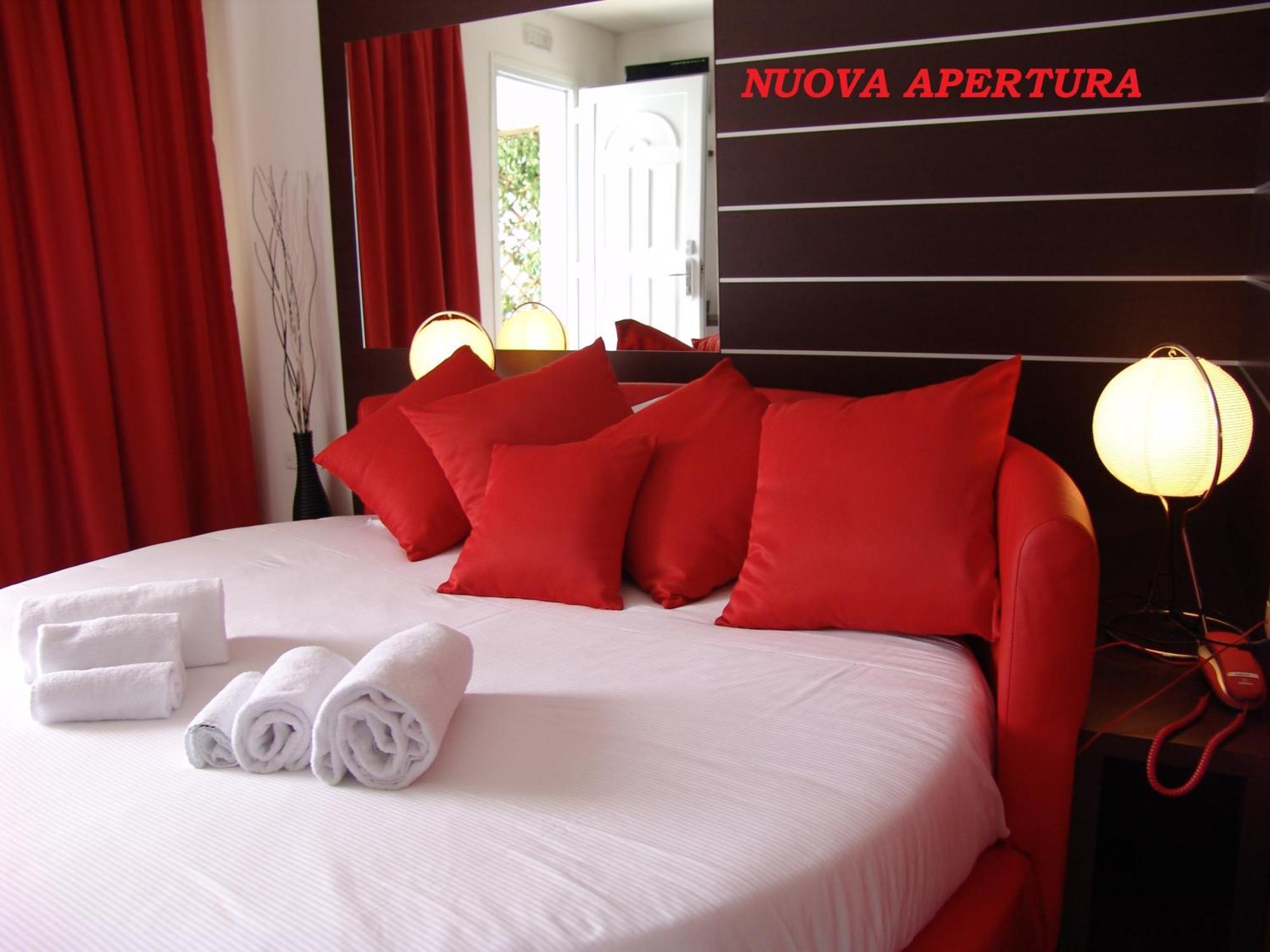 Hotel Paradise Airport Forli Exterior photo