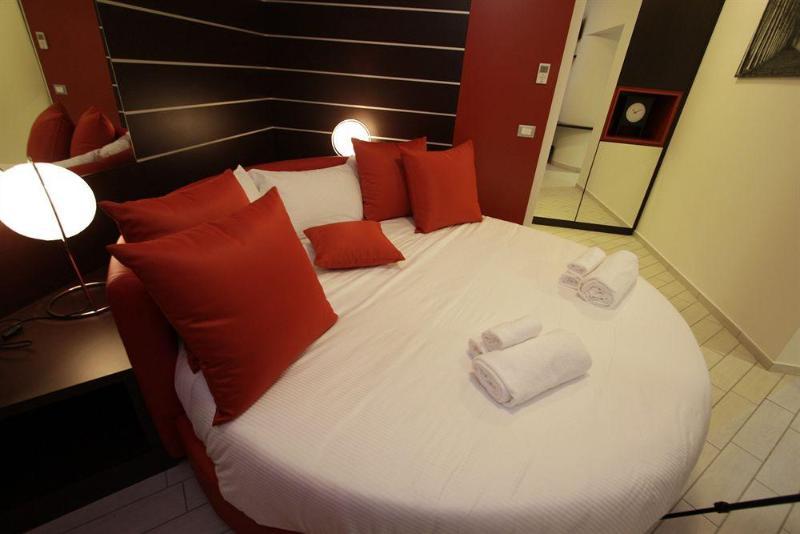 Hotel Paradise Airport Forli Exterior photo